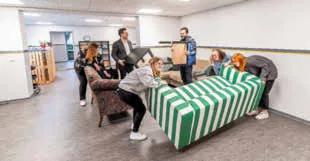 Ehrung von Manfred Göttert (3. v. l.) beim Blutspende-Termin am 17.11.2021 im Kulturhaus
