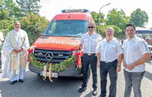 Einweihung des neuen MTW der freiwilligen Feuerwehr